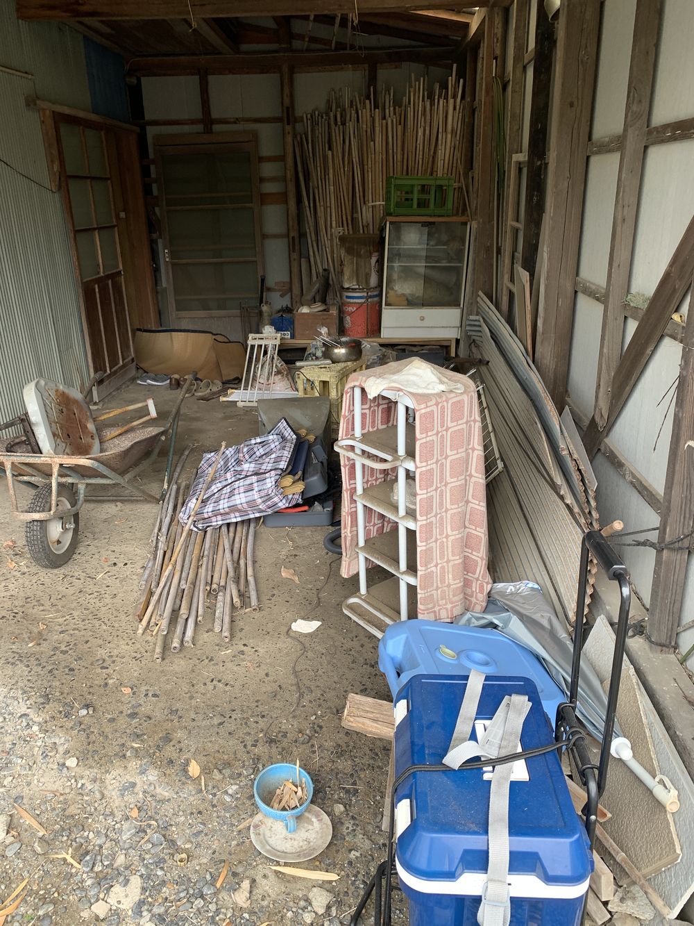 片付け前の納屋（不用品回収）館山市